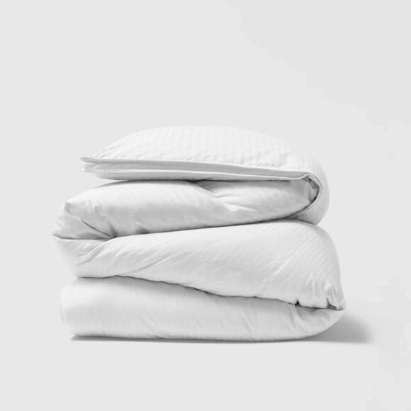 Riley Luxury All Season White Goose Down Comforter size twin - Picture 2 of 3